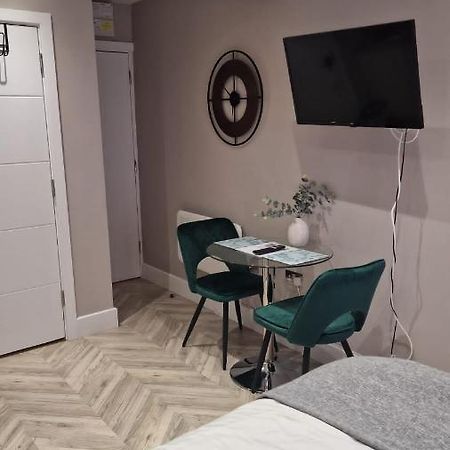 Cambridge Suites Harmondsworth Zewnętrze zdjęcie